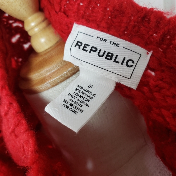 Mohair Blend Red Perforated Woven Knit Sweater For the Republic Red Small - Picture 4 of 4